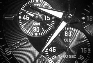 watch-hand-black-and-white-time-analog-black-1098367-pxhere.com